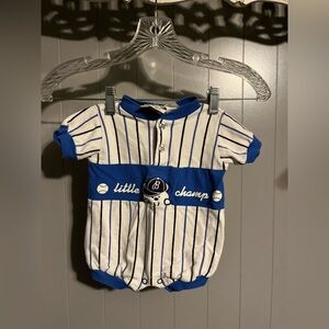 Vintage baby boys baseball themed bubble romper 90’s